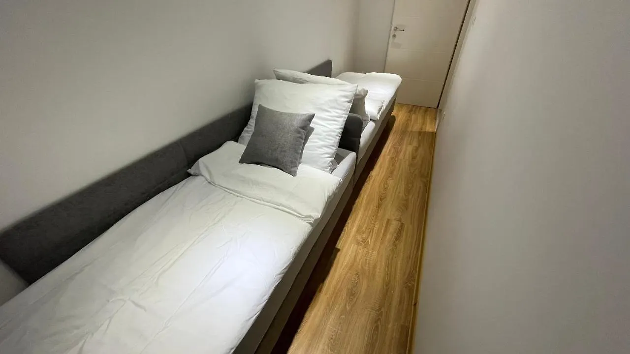 D&D Schonbrunner Deluxe Apartment Wien 0*,
