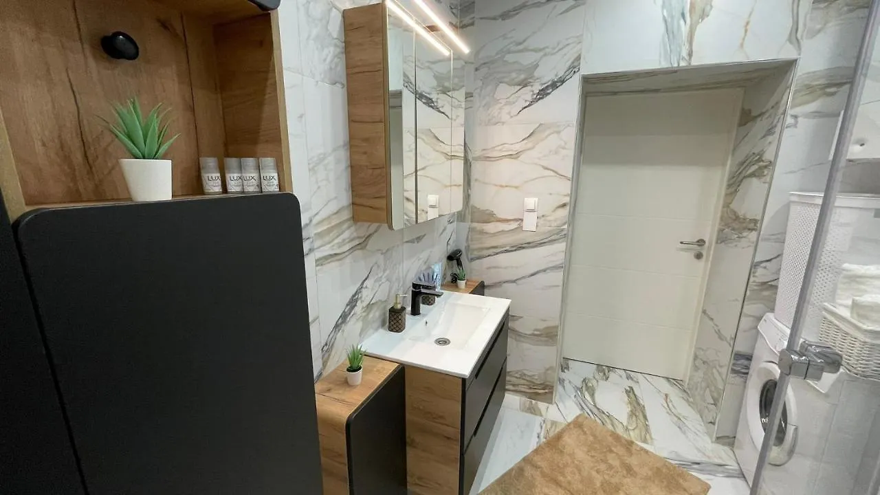 D&D Schonbrunner Deluxe Apartment Wien 0*,