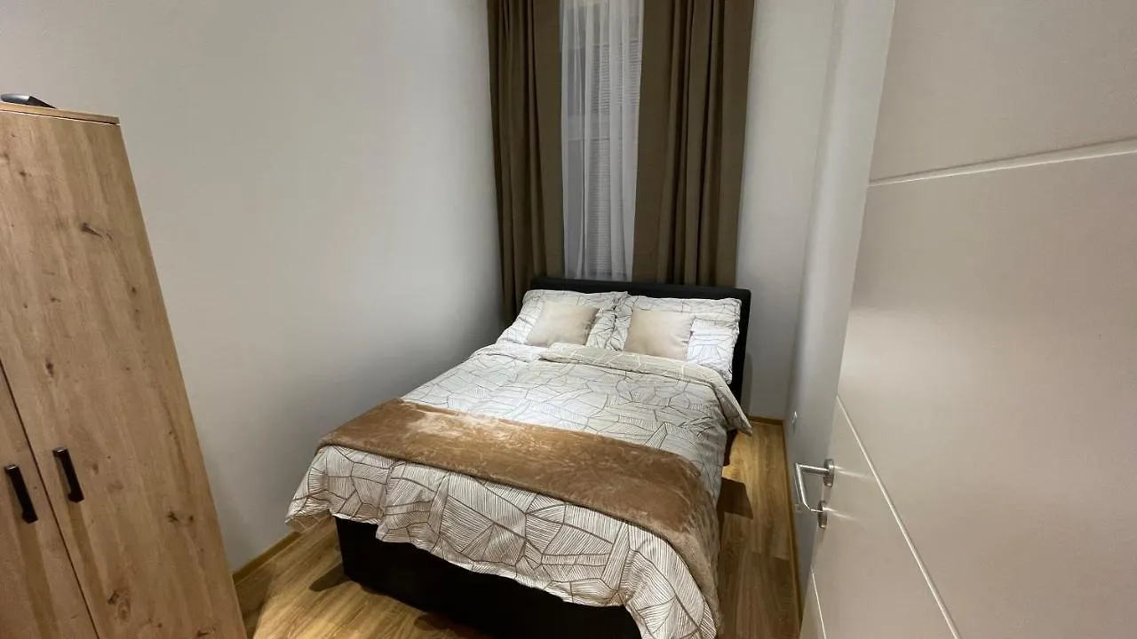 D&D Schonbrunner Deluxe Apartment Vienna Austria