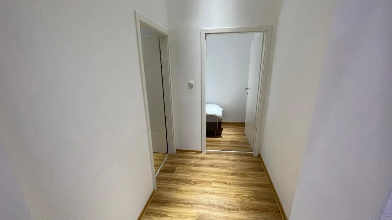 D&D Schonbrunner Deluxe Apartment Vienna 0*,  Austria
